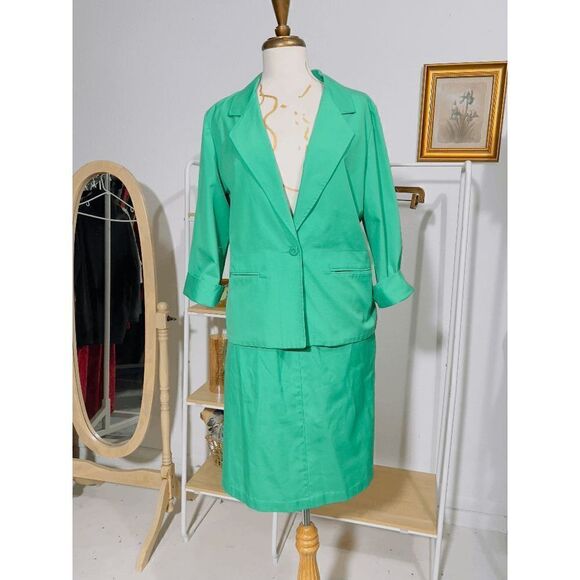 Vintage Koret Bright Green Two Piece Skirt Set - Picture 1 of 5